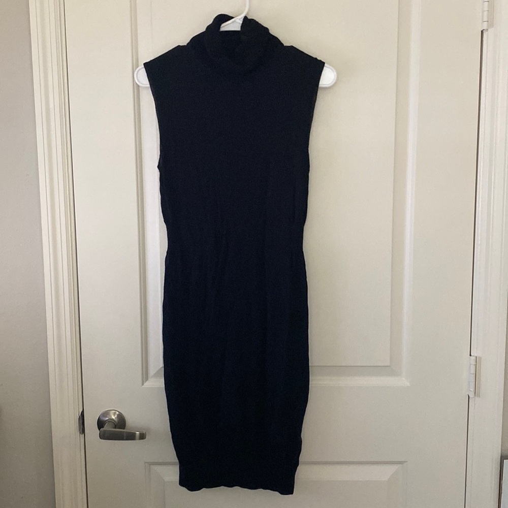 Black sleeveless sweater dress